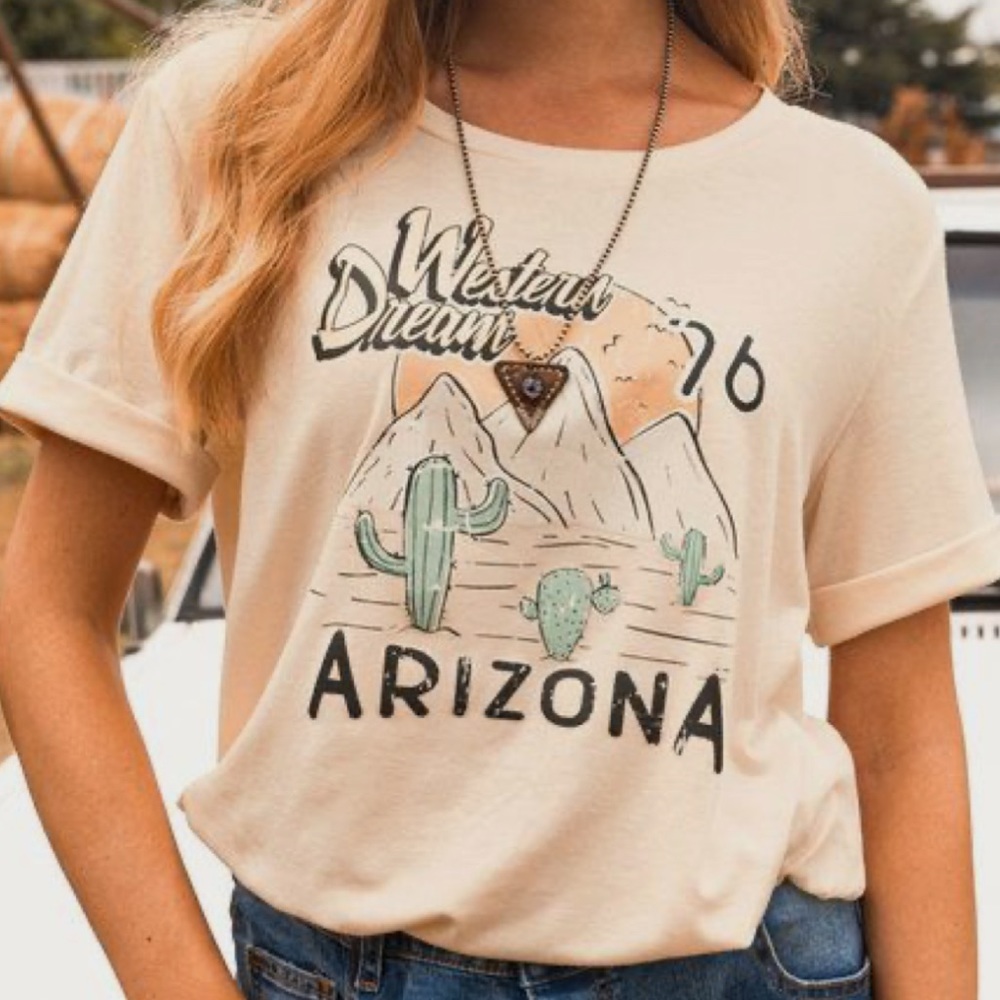 🔹New🔹Western Mountain Valley Boho Tee